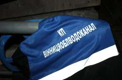 Комунальники почистили стічну каналізацію у Вінниці