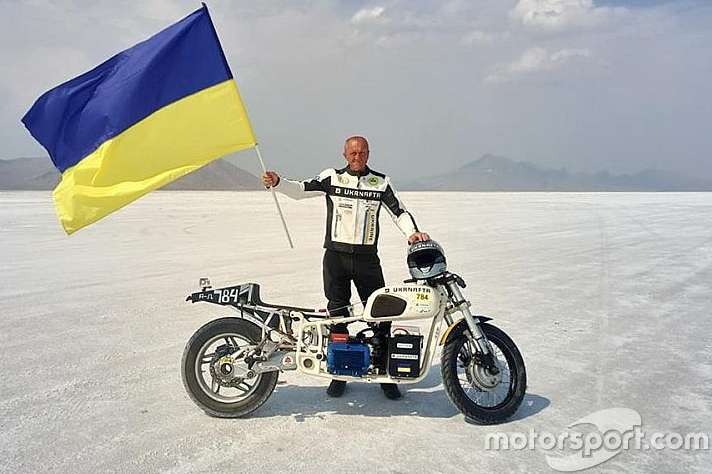 Українець встановив світовий рекорд швидкості на вітчизняному електромотоциклі