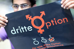 У Німеччині схвалили законопроект про визнання третьої статі