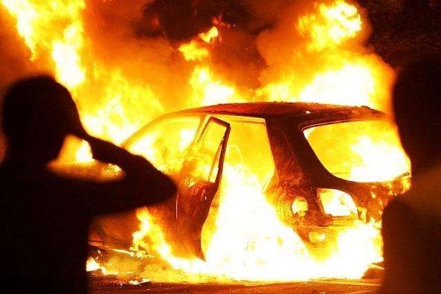 На Сумщині невідомі спалили авто депутатки 