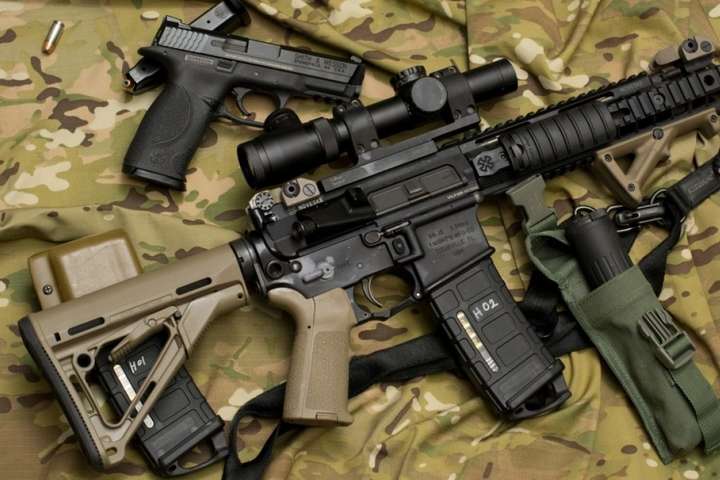 В Україні офіційно зареєстровано майже 900 тисяч одиниць вогнепальної зброї 