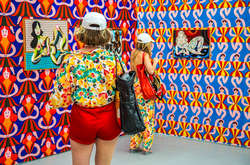 Когда реальная жизнь выглядит постановочной. Невероятные кадры, сделанные уличным фотографом