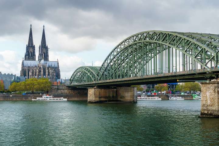 У Німеччині після трагедії у Генуї занепокоїлися станом мостів