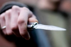 У Львові хулігани поранили ножем поліцейського 