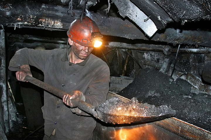 Порошенко підписав закон для виплати зарплат шахтарям