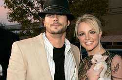  Кевин Федерлайн и Бритни Спирс 