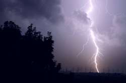 На вінничан найближчі дні чекає спека з грозами