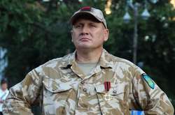 Лідер руху «ОУН» зібрався в президенти: опубліковано наказ