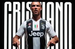 Роналду пройшов обряд посвячення в «Ювентусі» (відео)