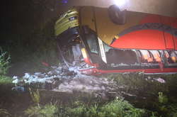 Аварія українського туристичного автобуса у Польщі. З’явилися моторошні фото