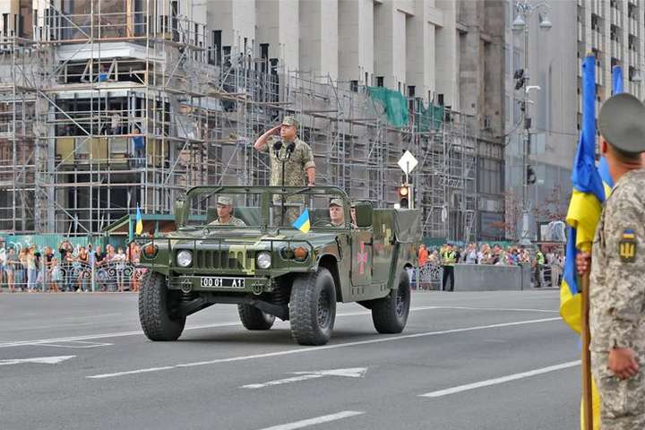 Міністр оборони розповів, яка техніка візьме участь у параді на День Незалежності