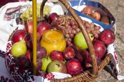 Сьогодні християни відзначають Яблучний Спас: прикмети, ворожіння і ритуали