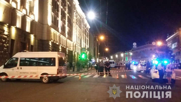 Біля мерії Харкова чоловік розстріляв поліцейських: є загиблий