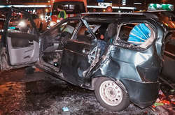 У момент аварії в легковому автомобілі знаходилося п'ятеро людей