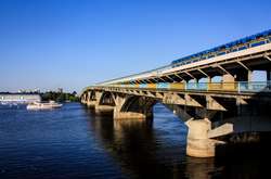 Фахівці б’ють тривогу: міст Метро може обвалитися у будь-який момент