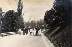 Стильні люди та красиві будівлі. Як виглядав Київ у 1911 році