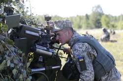 Українській військовий в зоні проведення Операції Об'єднаних сил 