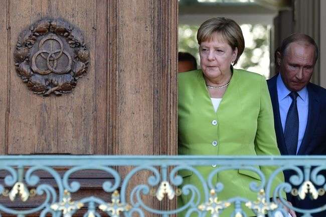У Берліні розповіли, про що Меркель домовлялася з Путіним