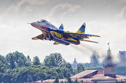 Киевлян предупредили о военной авиации в небе столицы