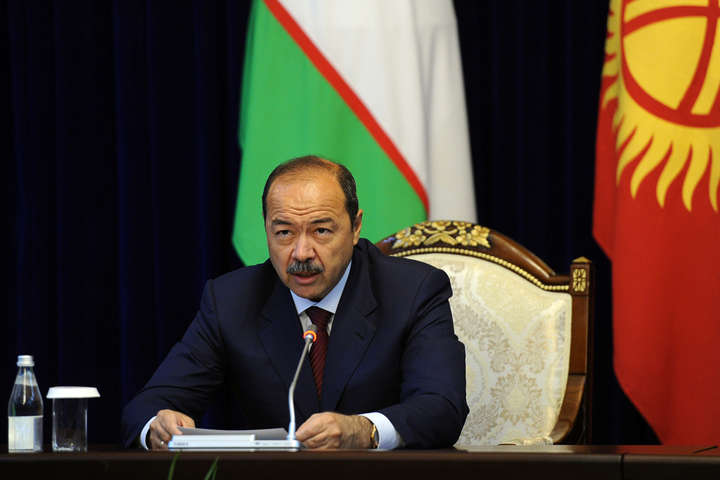 Прем'єр-міністр Узбекистану потрапив у ДТП