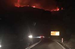 Біля туристичної Будви у Чорногорії горять ліси 