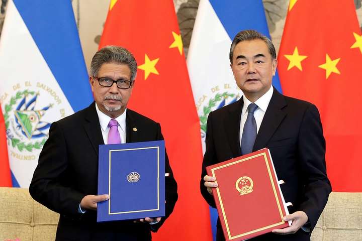 Сальвадор встановить дипломатичні відносини із КНР