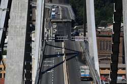  Обвал автомобільного мосту Моранді в Генуї, Італія 