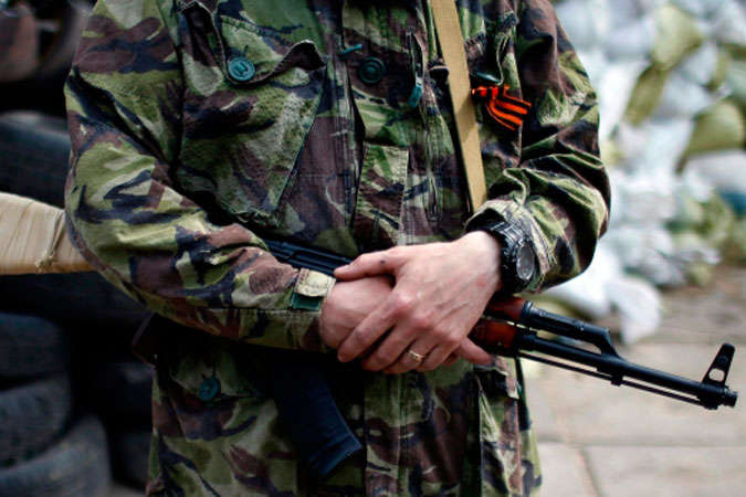 Стали известны подробности жизни заложников в Донецке и Луганске