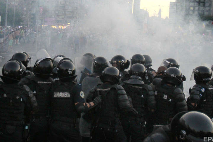 У румунському парламенті назвали антиурядовий мітинг у Бухаресті спробою перевороту