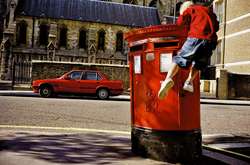 Сюрреалистические, прекрасные и смешные. Необычный взгляд на лондонские улицы