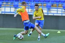 Коноплянка розповів, що скучив за Україною, та спробував зазирнути у 2024 рік