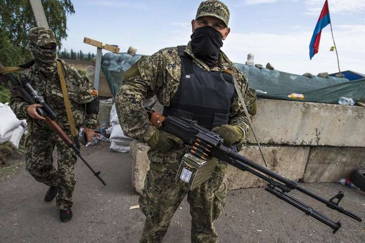 Окупанти обстріляли з гранатометів Мар'їнку та Станицю Луганську