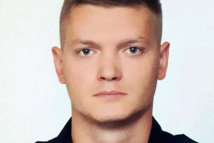 Президент нагородив убитого в Харкові патрульного орденом «За мужність»