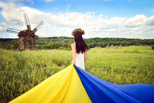 Україна відзначає День Державного Прапора