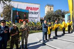  Українці почали частіше послуговуватись державною мовою, вважає Петро Порошенко 