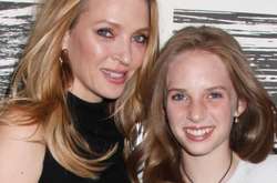 Ума Турман и  Майя Хоук 