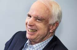  Сенатор Джон Маккейн 