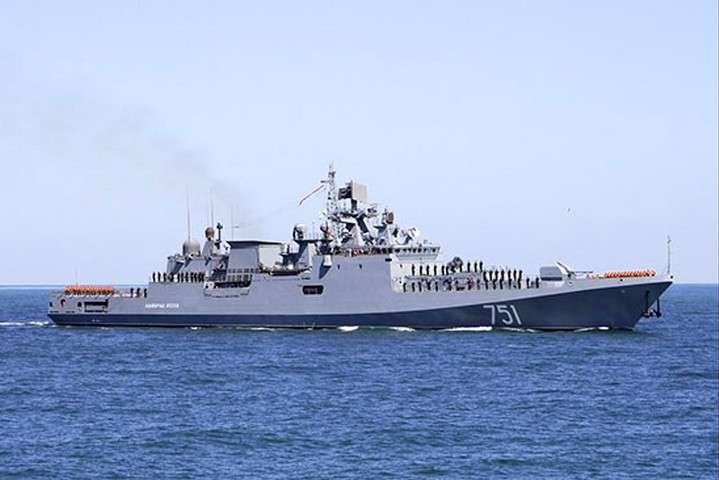Російські кораблі провели бойові навчання в Чорному морі 