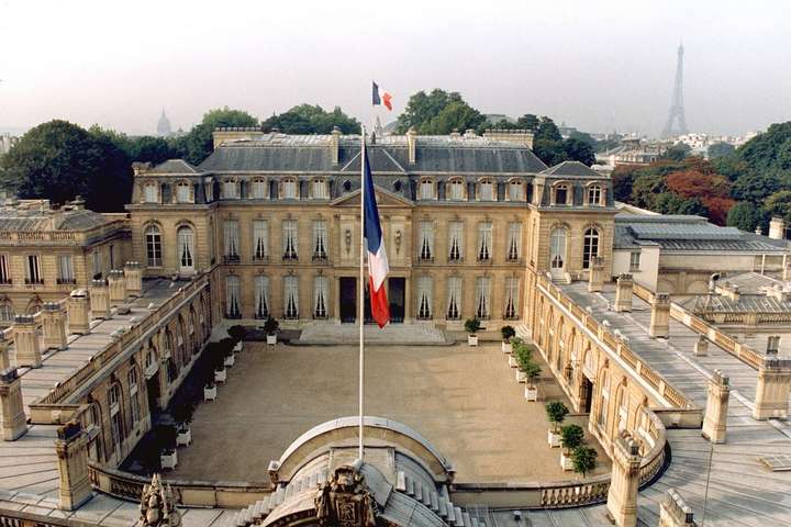 Франція скоротить близько 15 тис. держслужбовців, щоб збалансувати бюджет