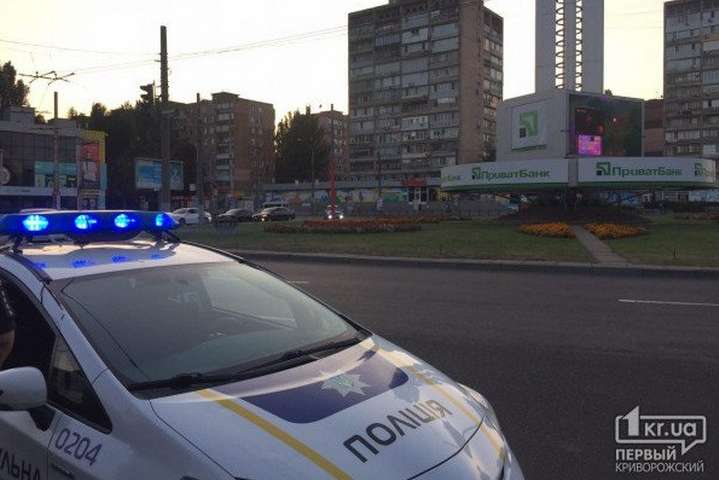 Поліція на місці ДТП - У Кривому Розі автівка збила на смерть дитину: оголошено план «Перехоплення»