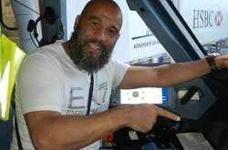 Французький боксер нейтралізував зловмисника, який хотів захопити літак