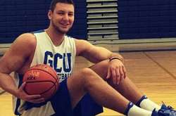 Нікола Вуйович