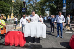 Мер Києва Віталій Кличко відкрив рух по оновленій вулиці Леонтовича