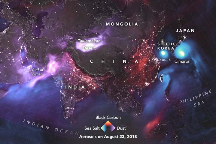 В NASA склали мапу дрібних частинок сміття в атмосфері Землі