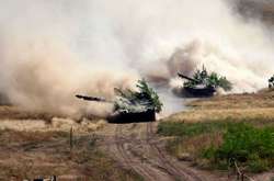 Українські військові провели навчання з бойовою стрільбою. Яскраві фото