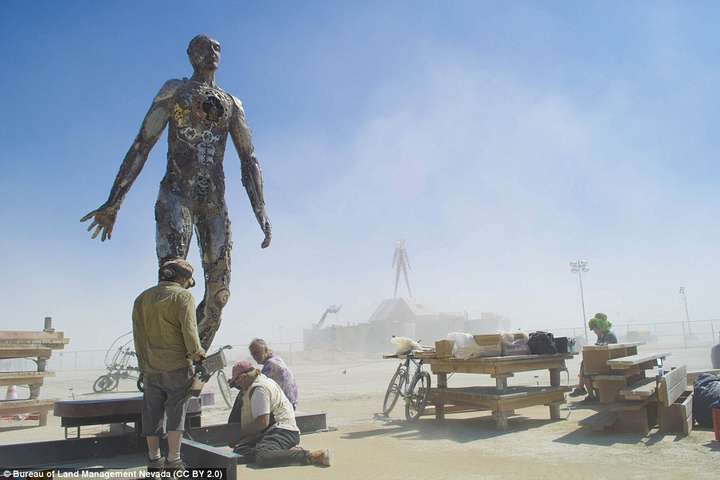 Екстравагантні та неординарні фото з фестивалю Burning Man 2018