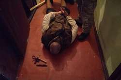 У Києві затримано чоловіка, який взяв у заручники чотирьох власних дітей