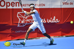 Сергій Стаховський зазнав поразки у другому колі змагань в Іспанії