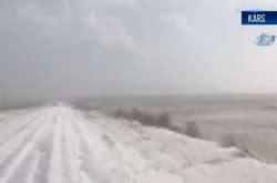В Туреччині несподівано випав сніг (відео)