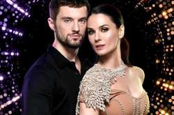 В черном мини: Маша Ефросинина показала, как готовится ко второму эфиру «Танцев со звездами»